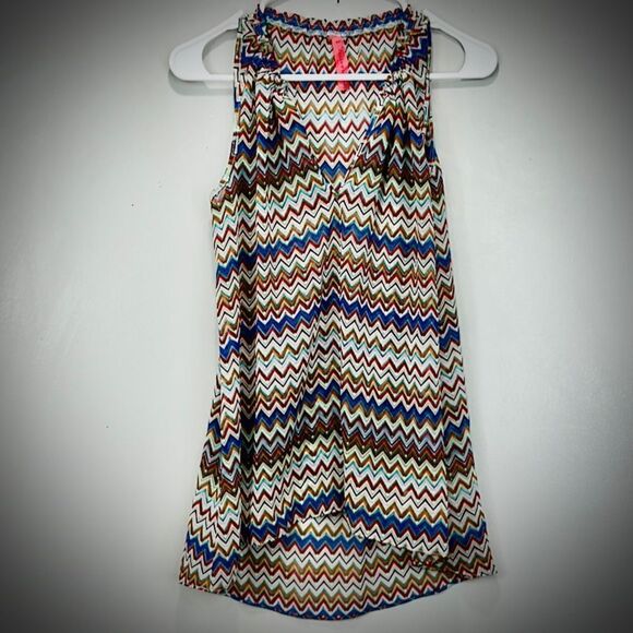 Eight Sixty Colorful Lightweight Tank top Blouse - Picture 6 of 6